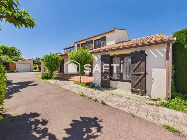 Maison familiale 4 faces avec piscine et grand terrain arboré au calme – Fort potentiel à Villelongue-de-la-Salanque