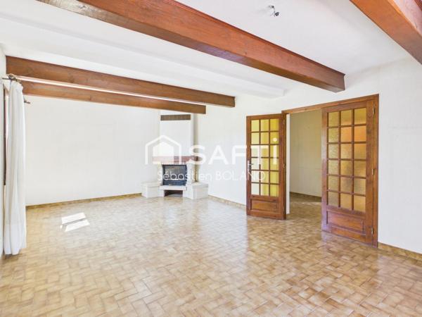 Maison familiale 4 faces avec piscine et grand terrain arboré au calme – Fort potentiel à Villelongue-de-la-Salanque