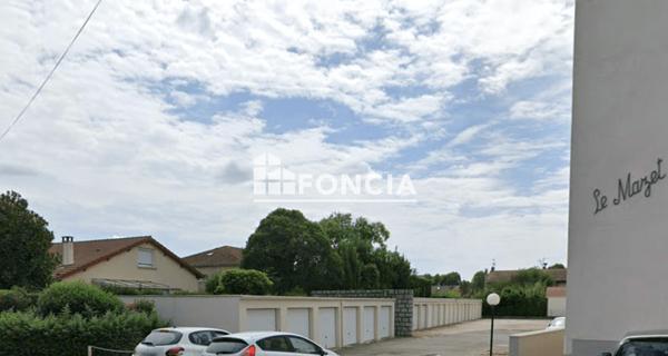 Location Parking 10 m² - Guilherand-granges 07500