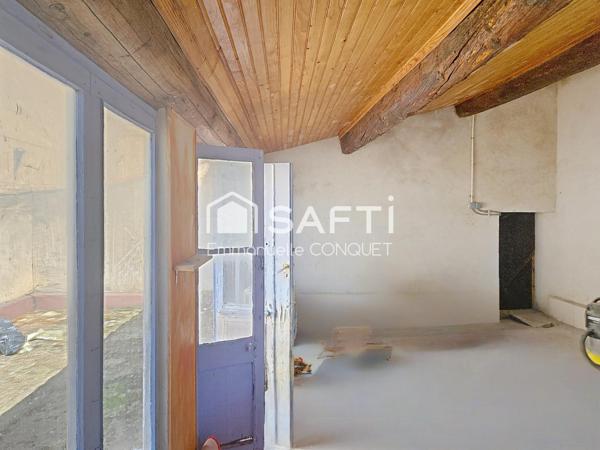 Remise de 120 m² viabilisée avec terrasse