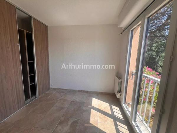 Location                                                      Appartement
                        
                     3 pièces                      52 m2                     à Sainte-Maxime