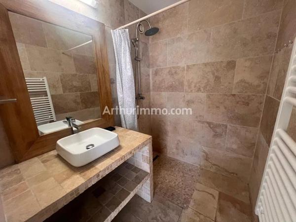 Location                                                      Appartement
                        
                     3 pièces                      52 m2                     à Sainte-Maxime
