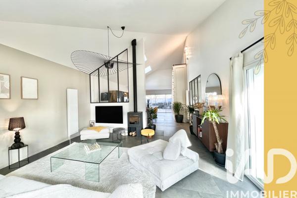 Appartement à vendre 4 pièces 138 m² Challes-les-Eaux