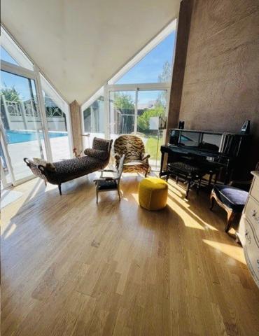 La Wantzenau Domaine du Golf - propriété avec piscine et dépendance 1 431 000 € H.A.I.*