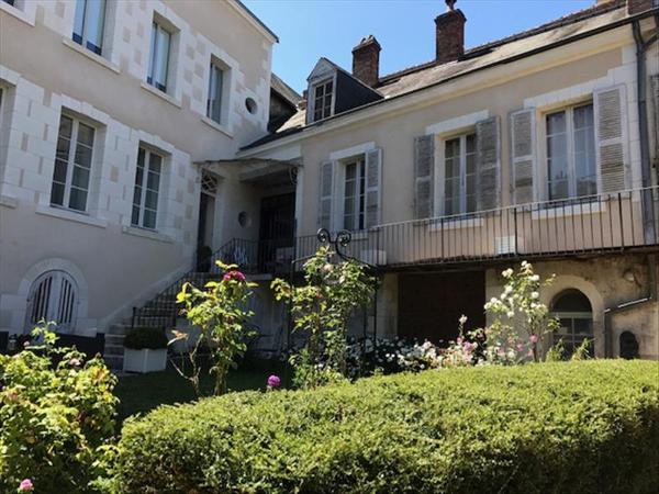 Maison à vendre |  Valençay |  15 pièces | 344 m²