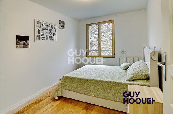 A vendre T2 de 53 m² + extérieure + stationnement au coeur de Saint Cyr au mont d'Or