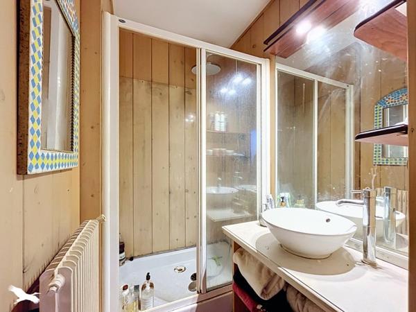 Appartement 213 000 € Bordeaux 2 p 41 m² DPE E
