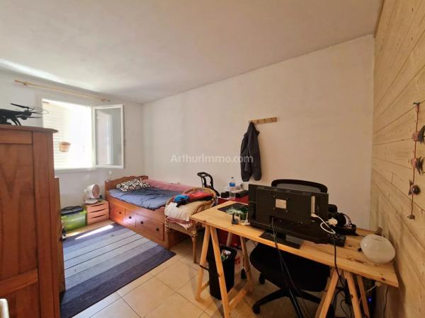 Vente                                                      Appartement
                        
                     4 pièces                      85 m2                     à Draguignan