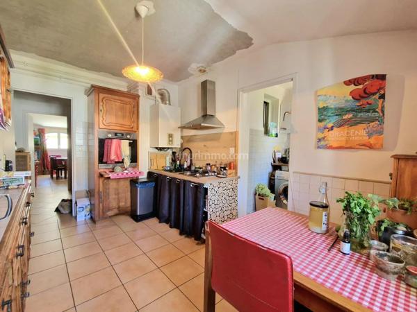 Vente                                                      Appartement
                        
                     4 pièces                      85 m2                     à Draguignan