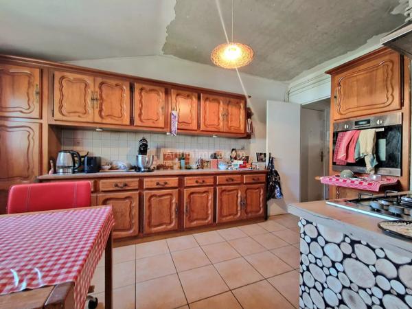 Vente                                                      Appartement
                        
                     4 pièces                      85 m2                     à Draguignan