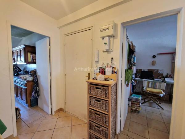 Vente                                                      Appartement
                        
                     4 pièces                      85 m2                     à Draguignan
