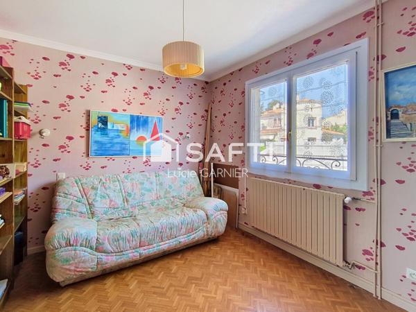 Maison lumineuse avec 5 chambres et jardin