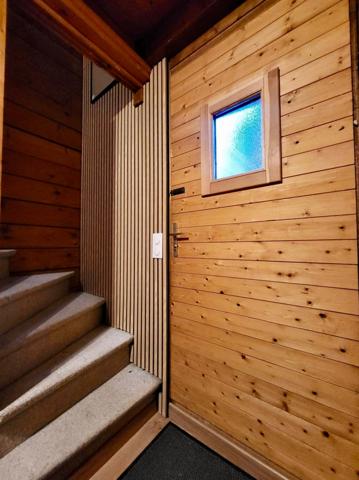 Dpt Haute Savoie (74), à vendre THOLLON LES MEMISES CHALET VUE LAC P5