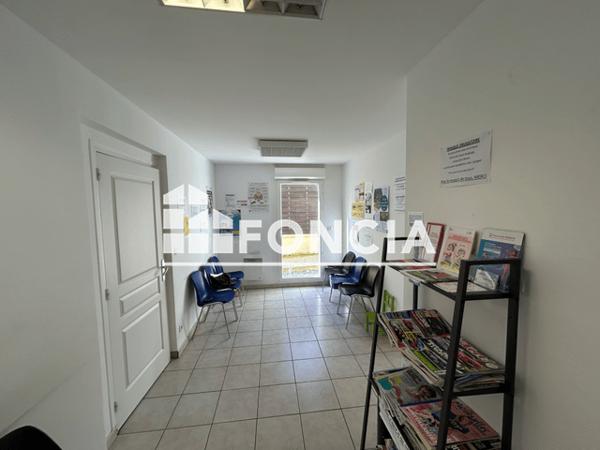 Location Local commercial 1 pièce 49.4 m² - Courseulles Sur Mer 14170