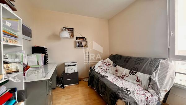 APPARTEMENT 3 PIÈCES À ÉVRY-COURCOURONNES, PLACE LAVOISIER, PROCHE RER D