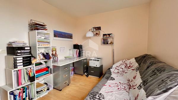 APPARTEMENT 3 PIÈCES À ÉVRY-COURCOURONNES, PLACE LAVOISIER, PROCHE RER D