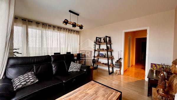 APPARTEMENT 3 PIÈCES À ÉVRY-COURCOURONNES, PLACE LAVOISIER, PROCHE RER D