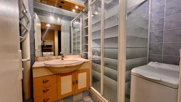 APPARTEMENT 3 PIÈCES À ÉVRY-COURCOURONNES, PLACE LAVOISIER, PROCHE RER D