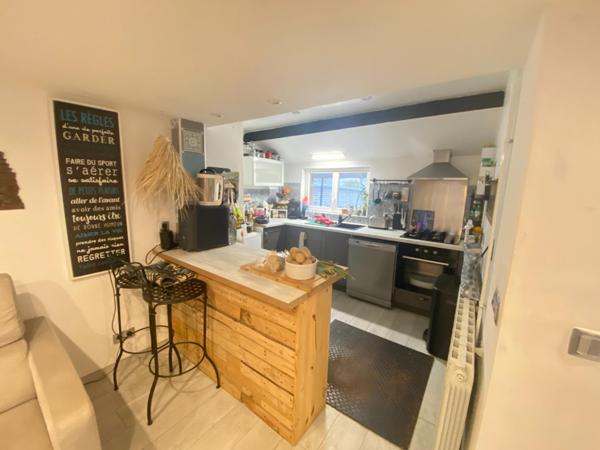 Maison de village 98 m2, 3 chambres, terrain 897m2