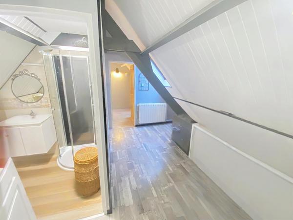 Maison de village 98 m2, 3 chambres, terrain 897m2