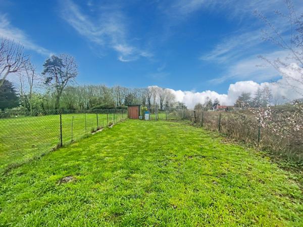 Maison de village 98 m2, 3 chambres, terrain 897m2