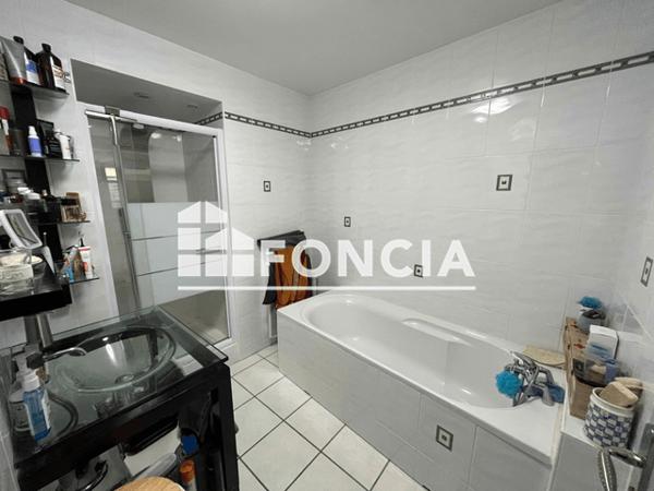 Location Appartement 3 pièces 73.01 m² - 7 RUE DU GENERAL CAVAIGNAC Tours 37000