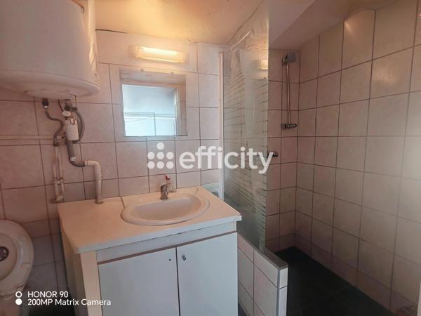 Appartement
         2 pièces
        - 26 m² Exclusivité 80 000 € *