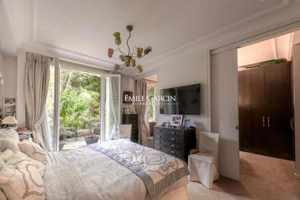 À Vendre- Appartement  - 92200 - Neuilly-Sur-Seine  - 110 m2 - Jardin - 200m2 - 2 /3 chambres