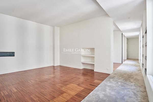À VENDRE - Appartement - Paris - 75001 -  Palais Royal - Bourse de Commerce - 4 pièces - 2 chambres - 117 m²