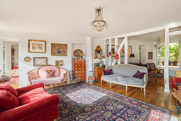 A vendre - Appartement - Paris 75003 - Proche place des Vosges - Vues dégagées