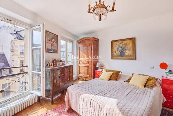 A vendre - Appartement - Paris 75003 - Proche place des Vosges - Vues dégagées