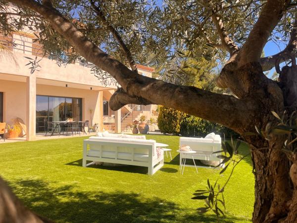 Maison d’exception  – Vue dégagée – Prestations haut de gamme