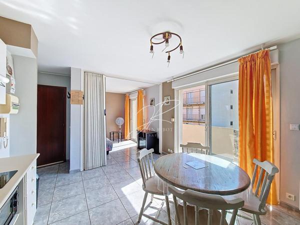 Appatrtement T2 43 m² Terrasse Vue Mer
