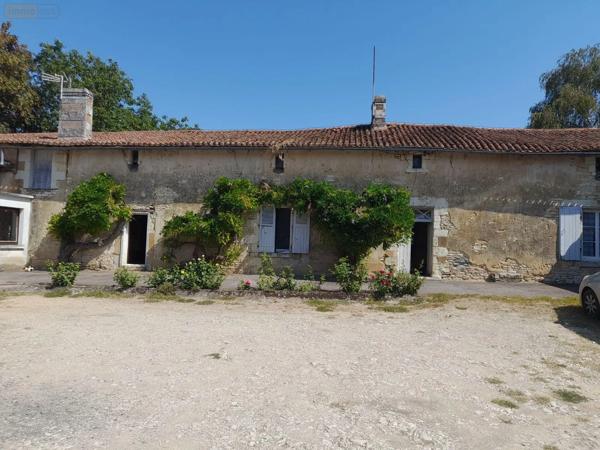 Achat - Maison | Corps de ferme Saint-Jean-de-Sauves 86330 11 pièces 170 m 2 2472 m 2