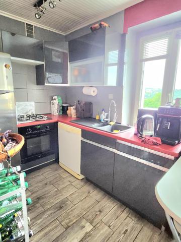 GRAND T4 BALCON  COMBLE AMENAGEABLE  PARKING  GARAGE TERRAIN