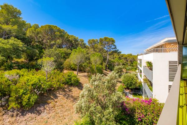 Appartement
         4 pièces
        - 100 m² Exclusivité 404 000 € *