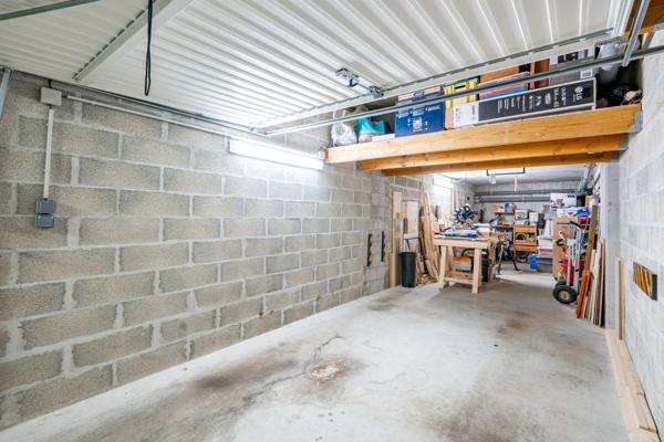 Appartement
         4 pièces
        - 100 m² Exclusivité 404 000 € *
