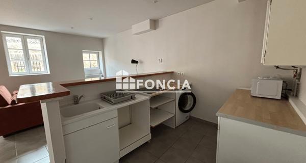 Location Appartement meublé 2 pièces 45.57 m² - Neuville-sur-saône 69250