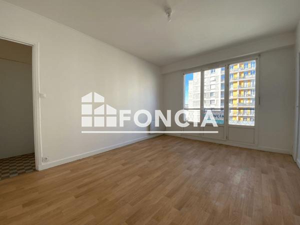 Location Studio 29.77 m² - LE PRINTEMPS Grenoble 38100