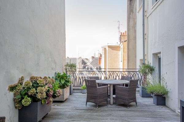 APPARTEMENT HAUSSMANNIEN COEUR DE VILLE