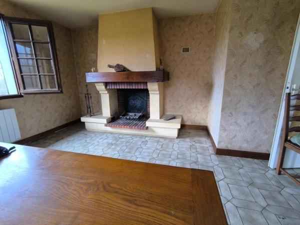 MAISON 2 CHAMBRES SUR 2562 M2 NON CLOTURE