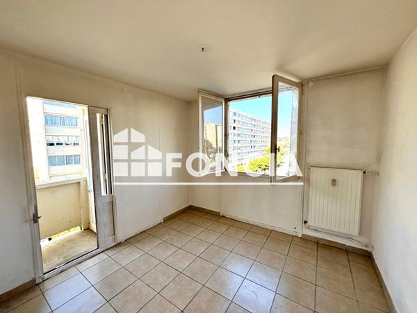 Location Appartement 3 pièces 65 m² - 127 AVENUE DU PORT DE PLAISA Toulon 83000