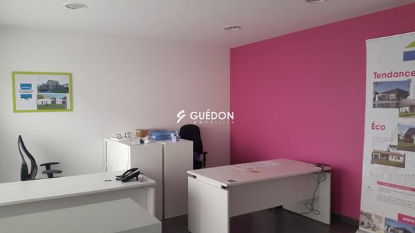 LOCAL COMMERCIAL AVEC LOCATAIRE et TERRAIN ATTENANT