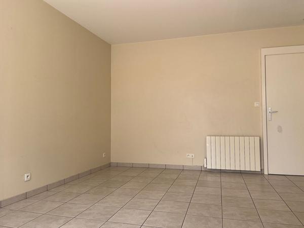 Ensemble immobilier - 2 appts T2 + garage