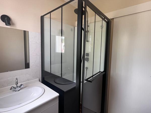 Ensemble immobilier - 2 appts T2 + garage