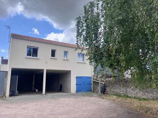 Ensemble immobilier - 2 appts T2 + garage