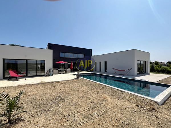 Vente maison Lavergne : 840 000 € - AJP Immobilier Bordeaux Nansouty