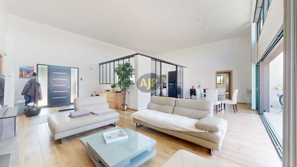 Vente maison Lavergne : 840 000 € - AJP Immobilier Bordeaux Nansouty