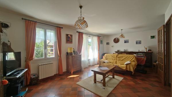 MAGNIFIQUE PAVILLON DE PRESTIGE DE 160 m² HAB SUR 1140 M² AVEC GARAGE ET DEPENDANCE ET VUE IMPRENABLE Saint-Paul (60650)