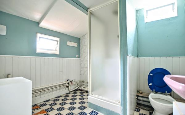 Maison à vendre    3 pièces • 67 m2 Pendé